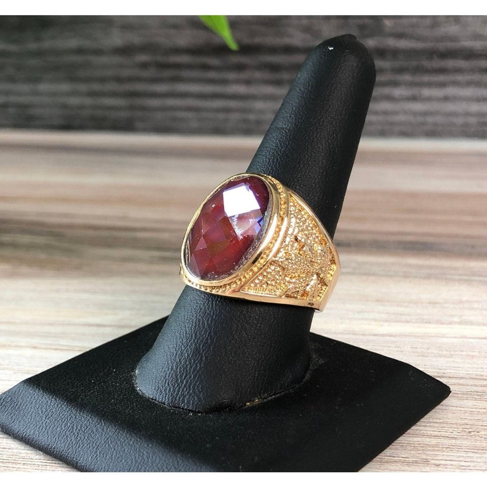 Gold Plated Mens Ring Size 10 Faceted Glass Caboch